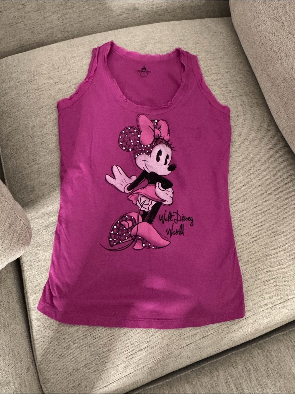 Women's Disney fuchsia tank top with vintage Minnie Mouse print